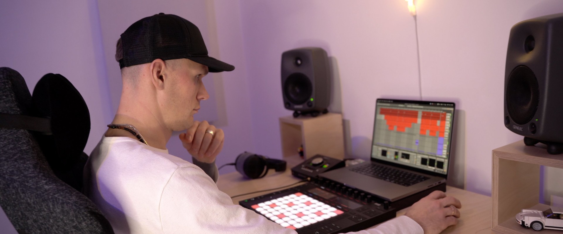 Layering and Processing Drum Beats: Enhancing Your House Music Production Skills