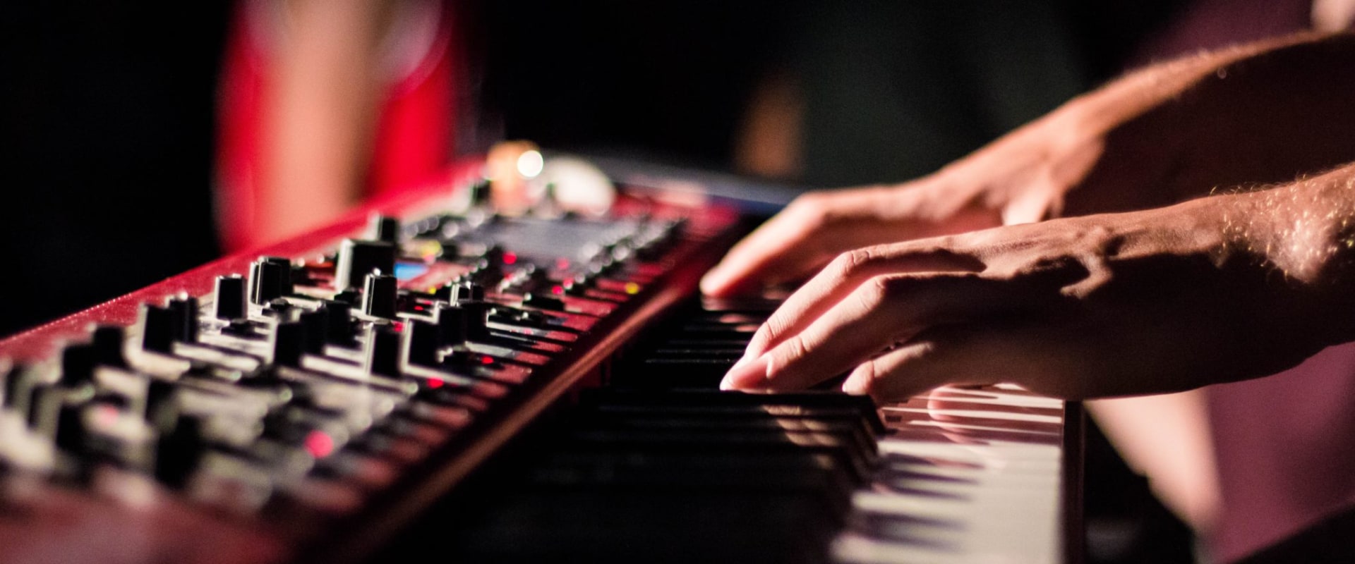 The Evolution of Deep House Music: A Complete History and Guide